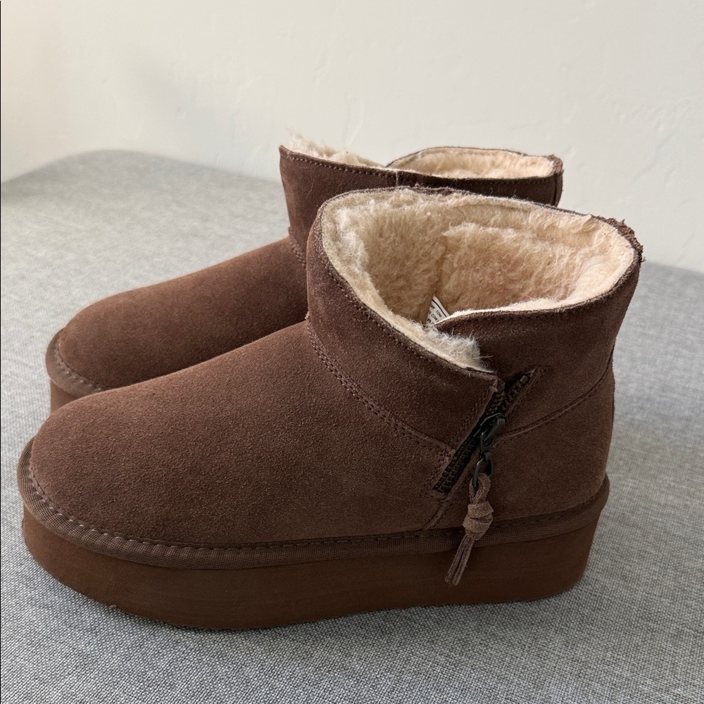 Bearpaw Retro Maren fur lined zip ankle boots